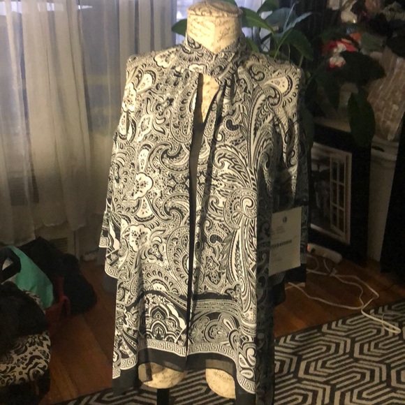 Chico’s paisley print blk/wht chiffon blouse - Picture 1 of 3